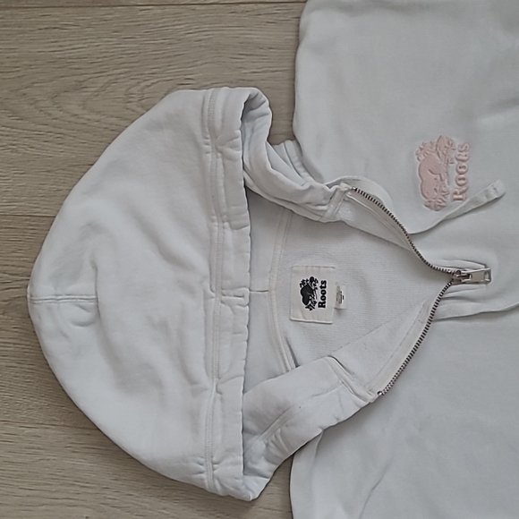 Roots Olivia Lightweight Half Zip - Picture 3 of 4